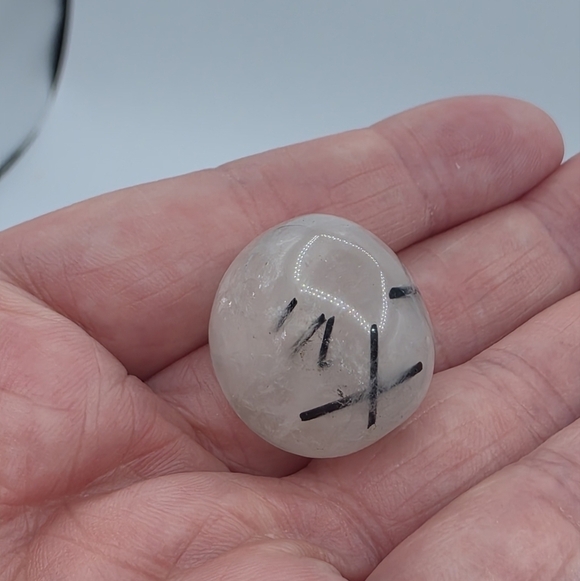 White Black Tourmaline Quartz Crystal Stone Tumble - Picture 2 of 6